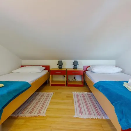 Apartments Robic Selce Exterior foto