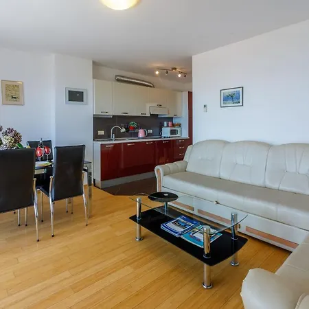 Apartments Robic Selce Exterior foto