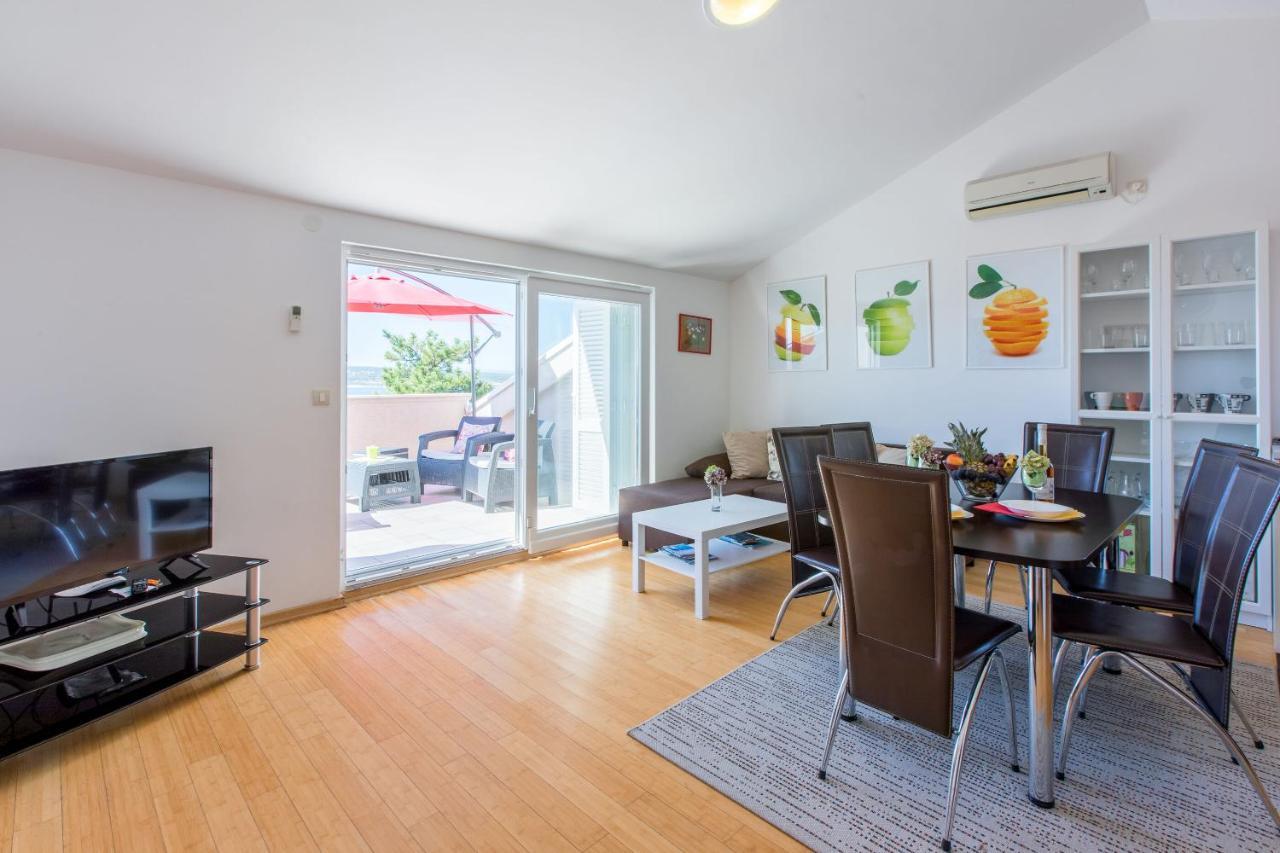 Apartment Robic Selce