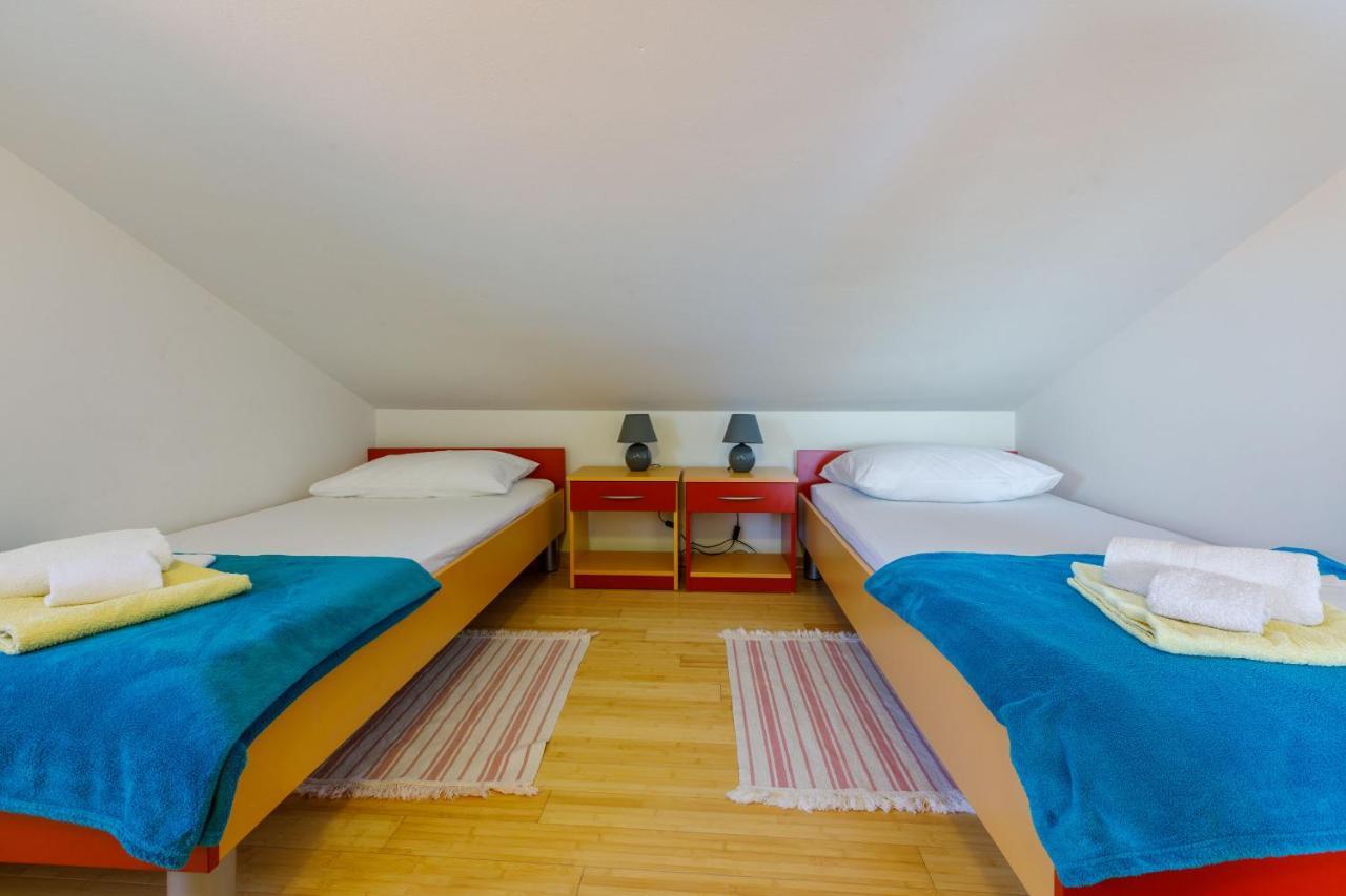 Apartment Robic *