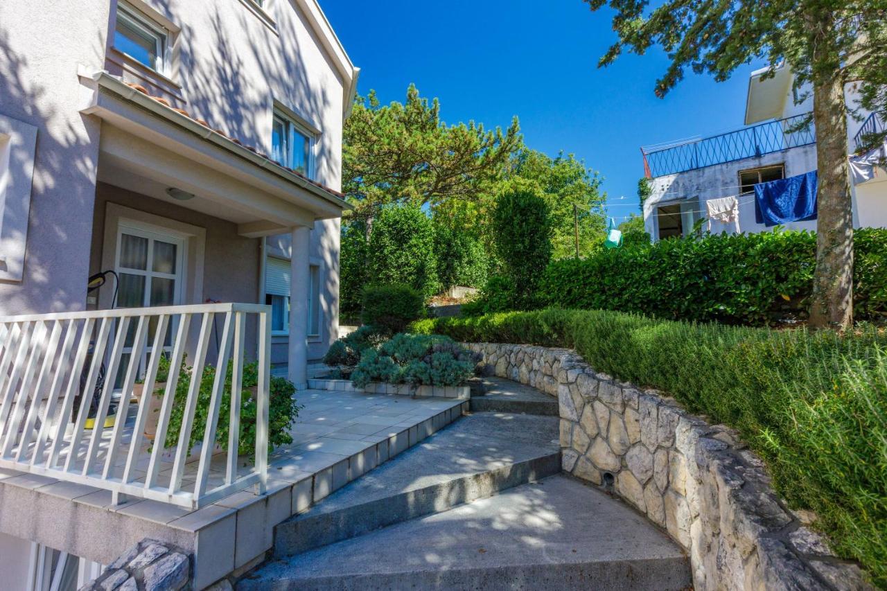 Apartment Robic Selce